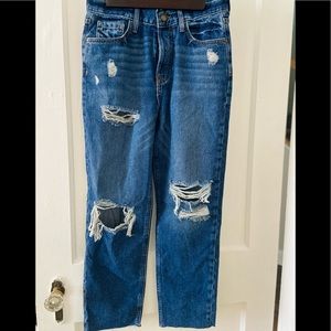 blue distressed boyfriend jeans